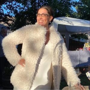 Meet your Posher, Carrie